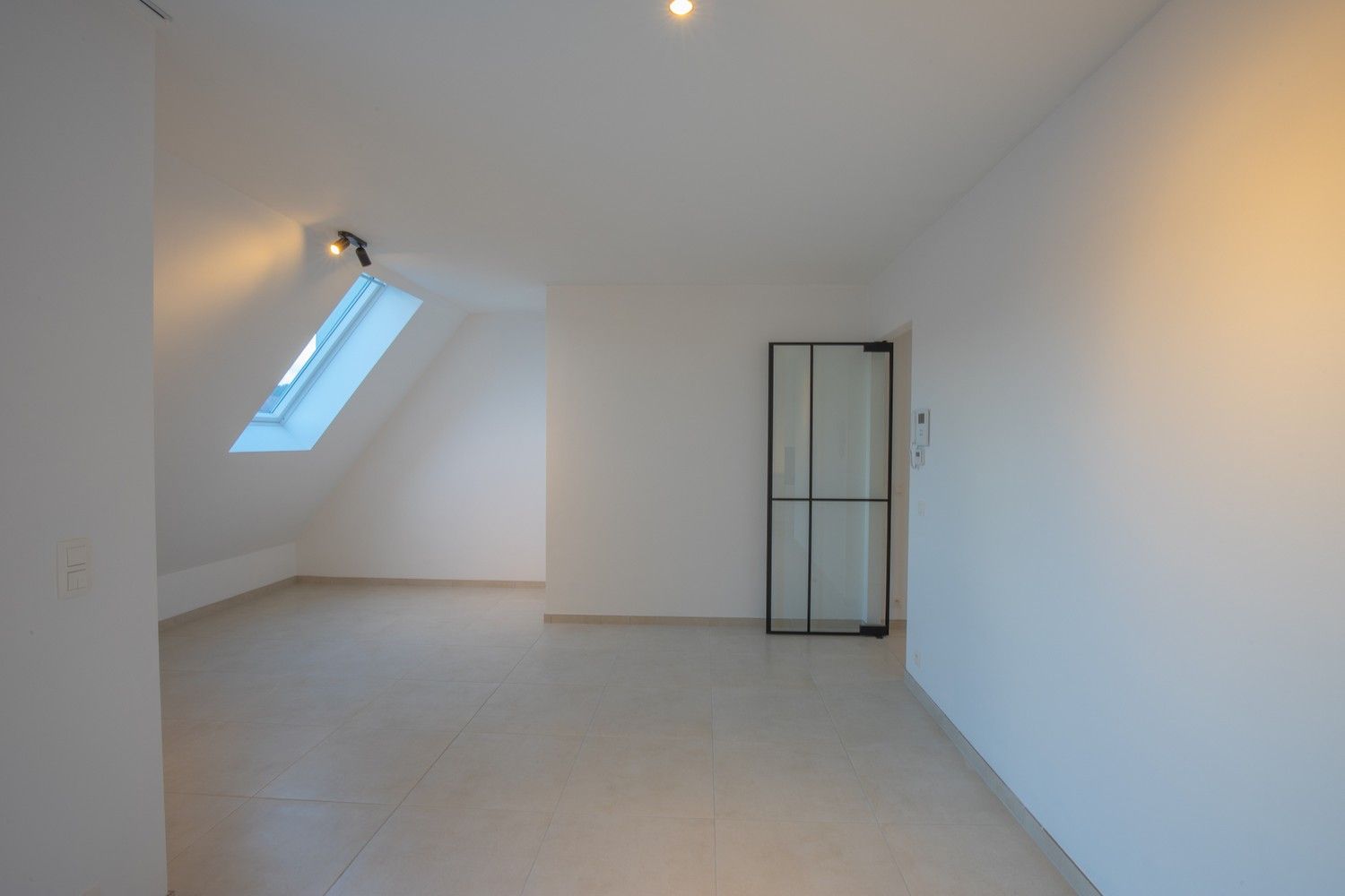 Energiezuinig één-slaapkamerappartement te huur in Residentie Luster foto 2