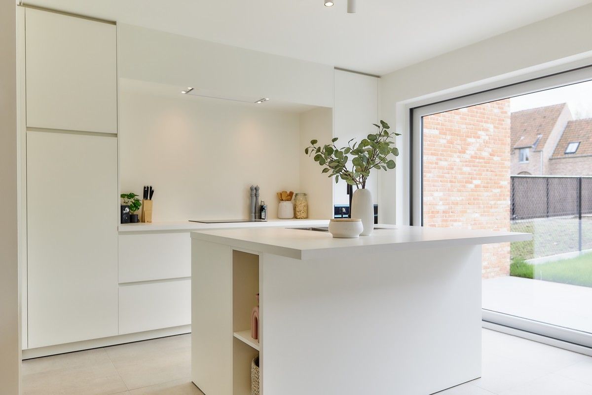 Halfopen nieuwbouwwoning met inpandige garage te Gent foto 2