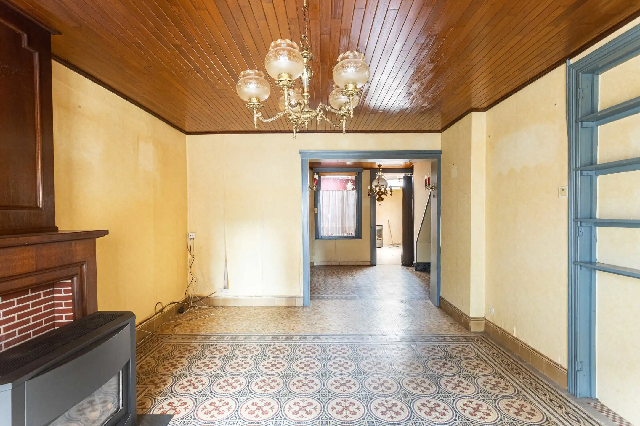 Te renoveren woning met aangename stadstuin foto 6
