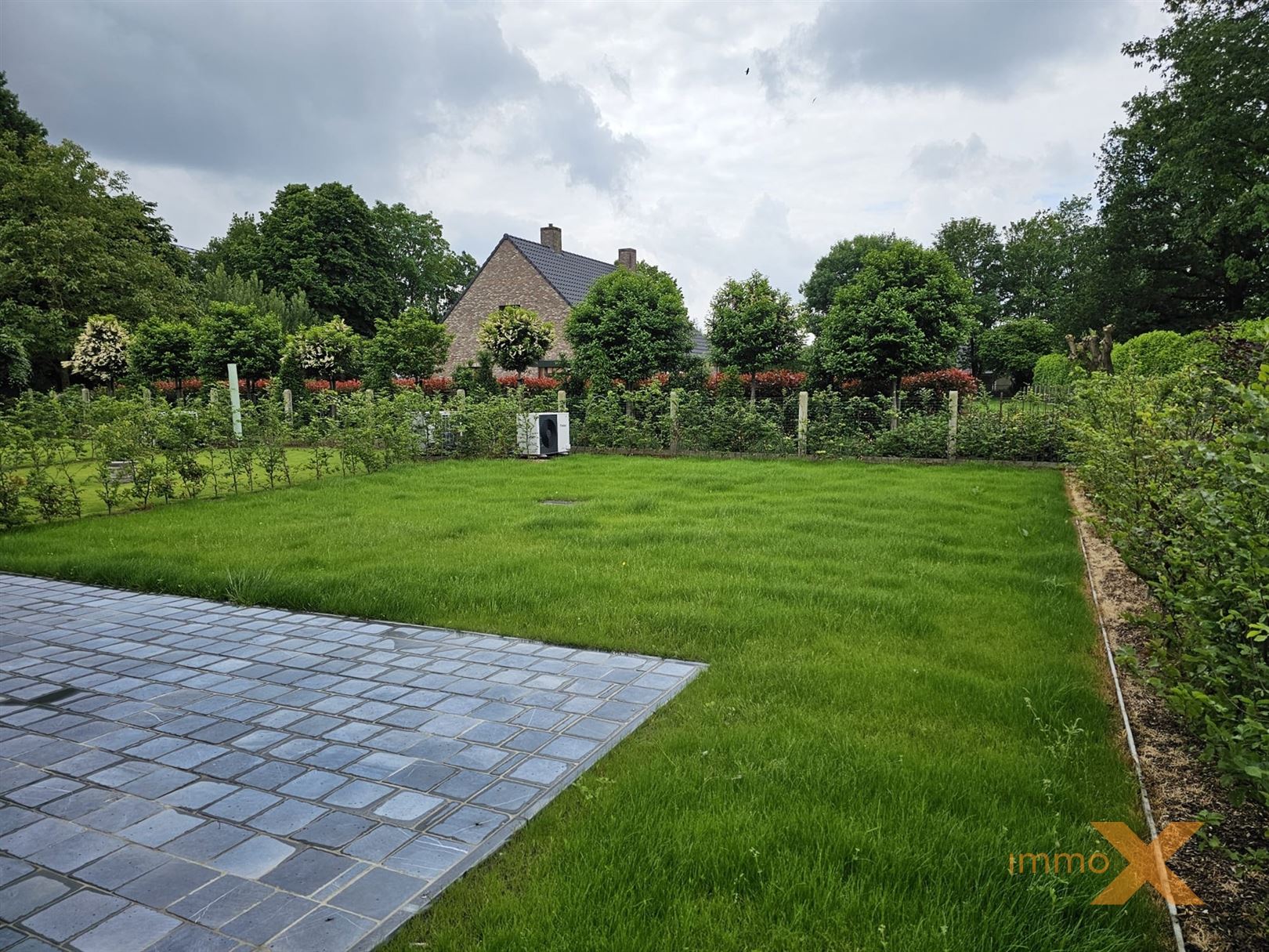 PRACHTIG AFGEWERKTE NIEUWBOUWWONING foto 33