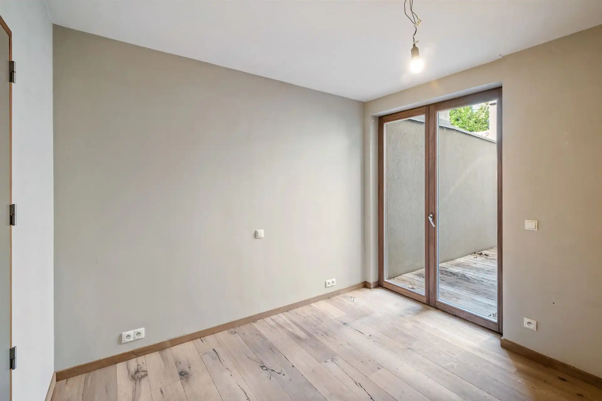 Gezellig gelijkvloers app. met terras & parking foto 9