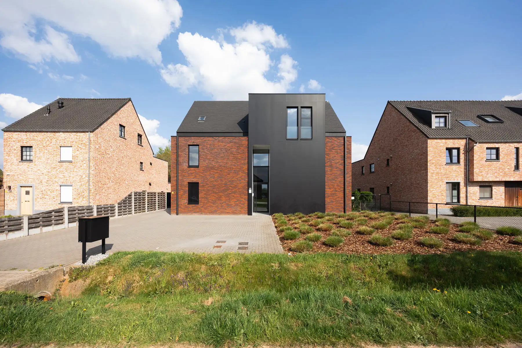 Lichtrijk en energiezuinig appartement op een rustige toplocatie foto {{pictureIndex}}