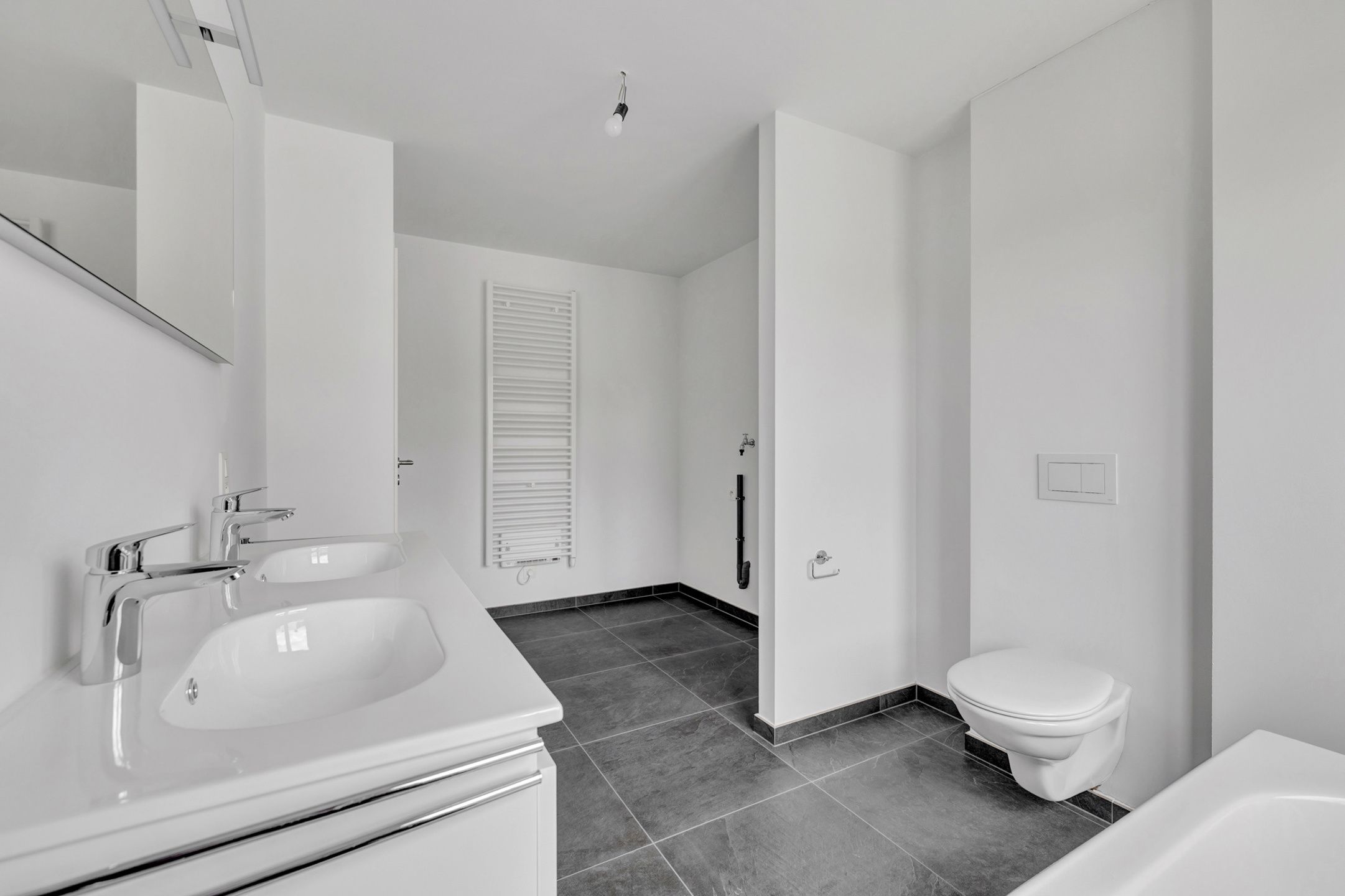 Nieuwbouwwoning met 4 slaapkamers en uitstekende verbinding foto 19