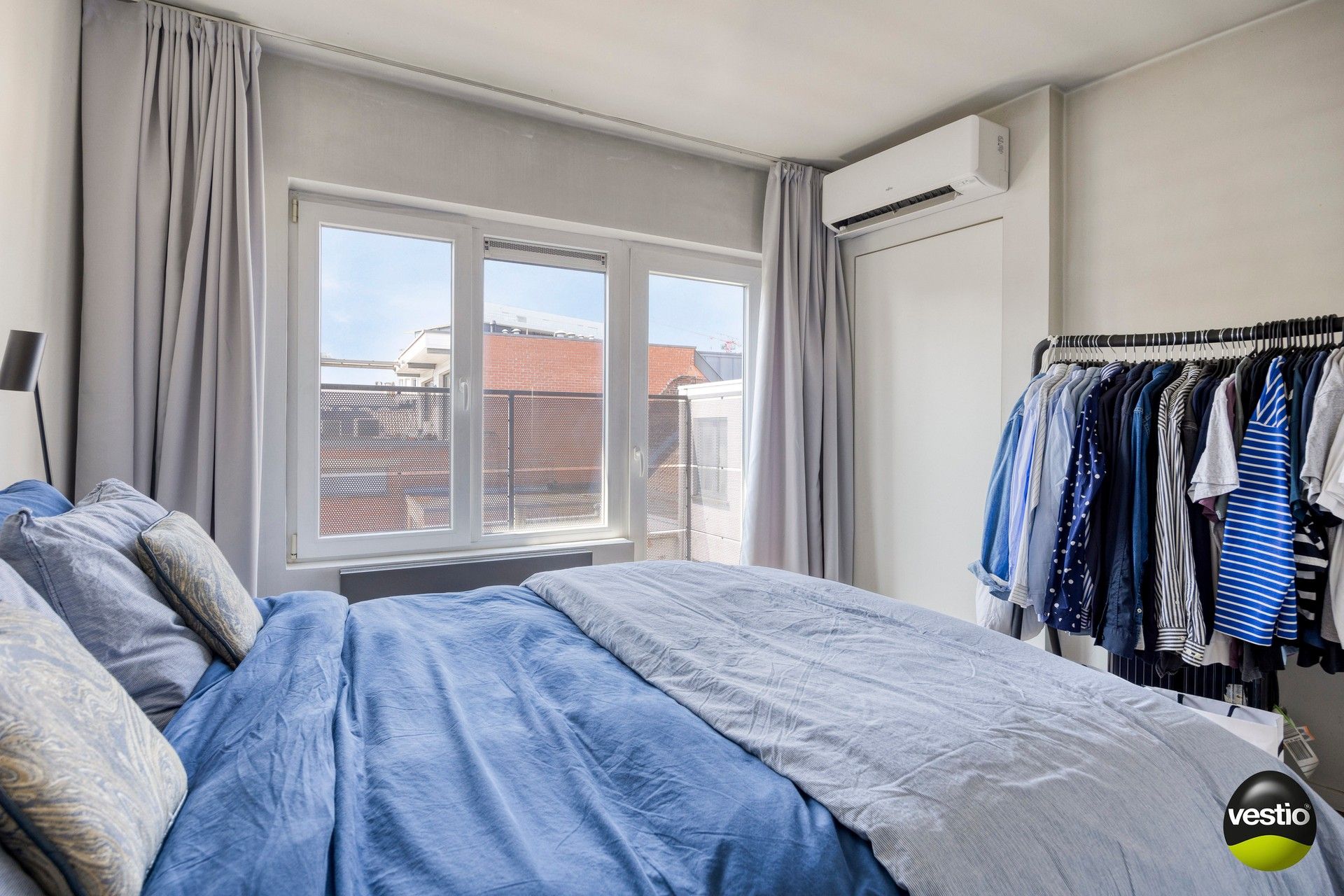 Instapklaar en stijlvol 1,5-slaapkamerappartement in de levendige Aldestraat – hartje Hasselt foto 11