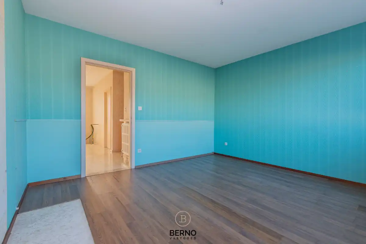 Woning met polyvalente benedenruimte foto 8