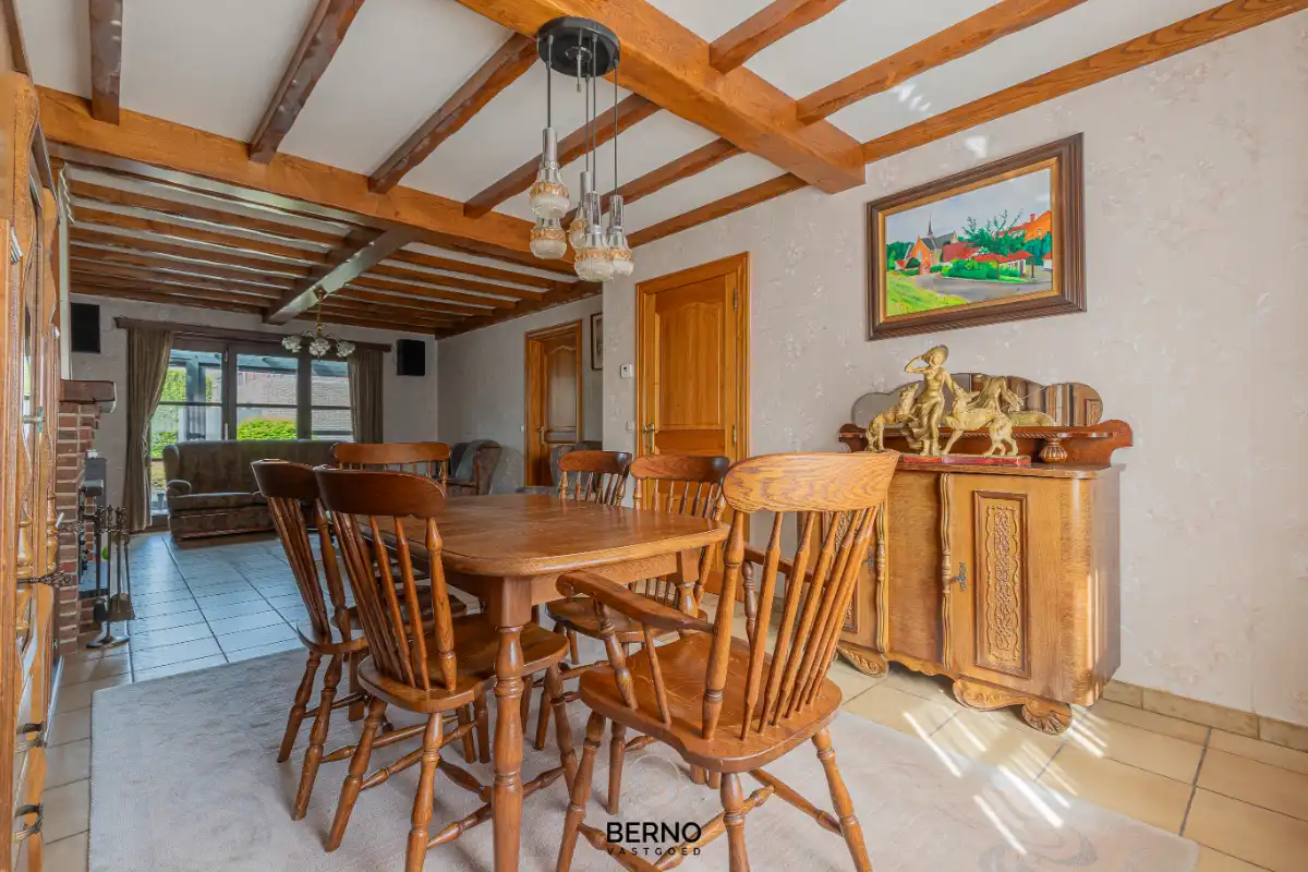 Kloeke rijwoning met garage op topligging nabij het station van Dendermonde. foto 5