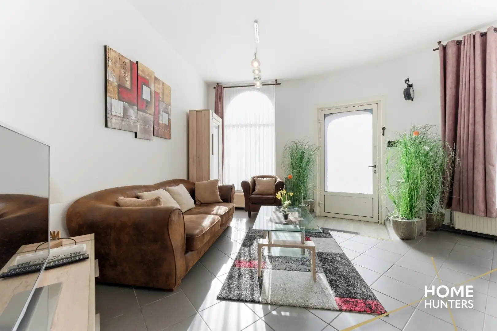 Rendabel investeringspand met combinatie van vaste verhuur en vakantieappartementen in centrum Ieper foto 4