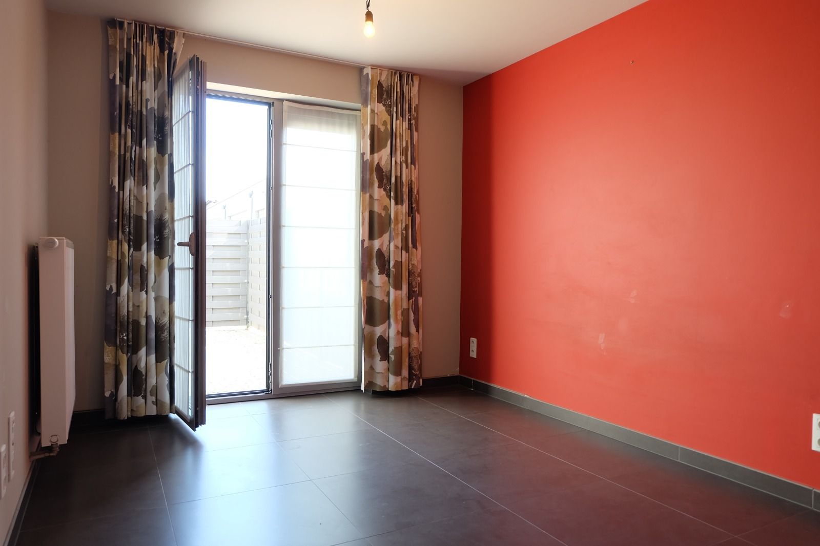 Modern 2-slaapkamerappartement nabij centrum foto 6