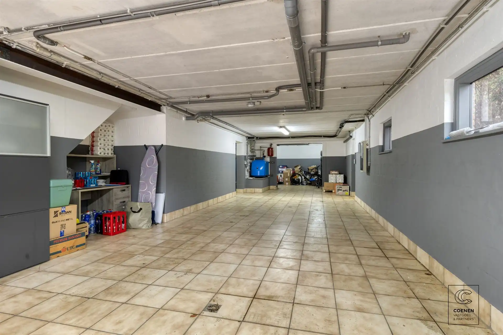 Charmante villa van 424 m² met 4 slpks, royale garage en tuin! foto 21