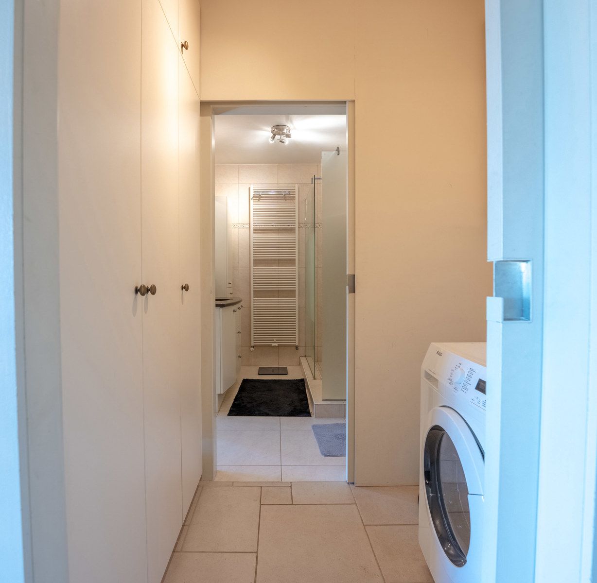 Instapklaar 1-slaapkamerappartement met zonnig terras en staanplaats – hartje Brasschaat! foto 7