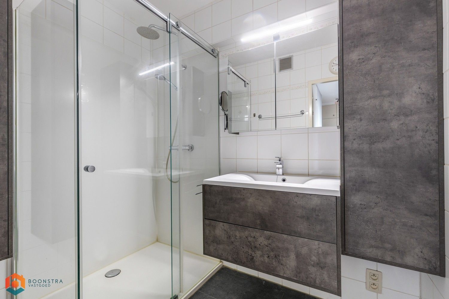 Gerenoveerd app. met 2 slpkrs en parking in Mechelen foto 20