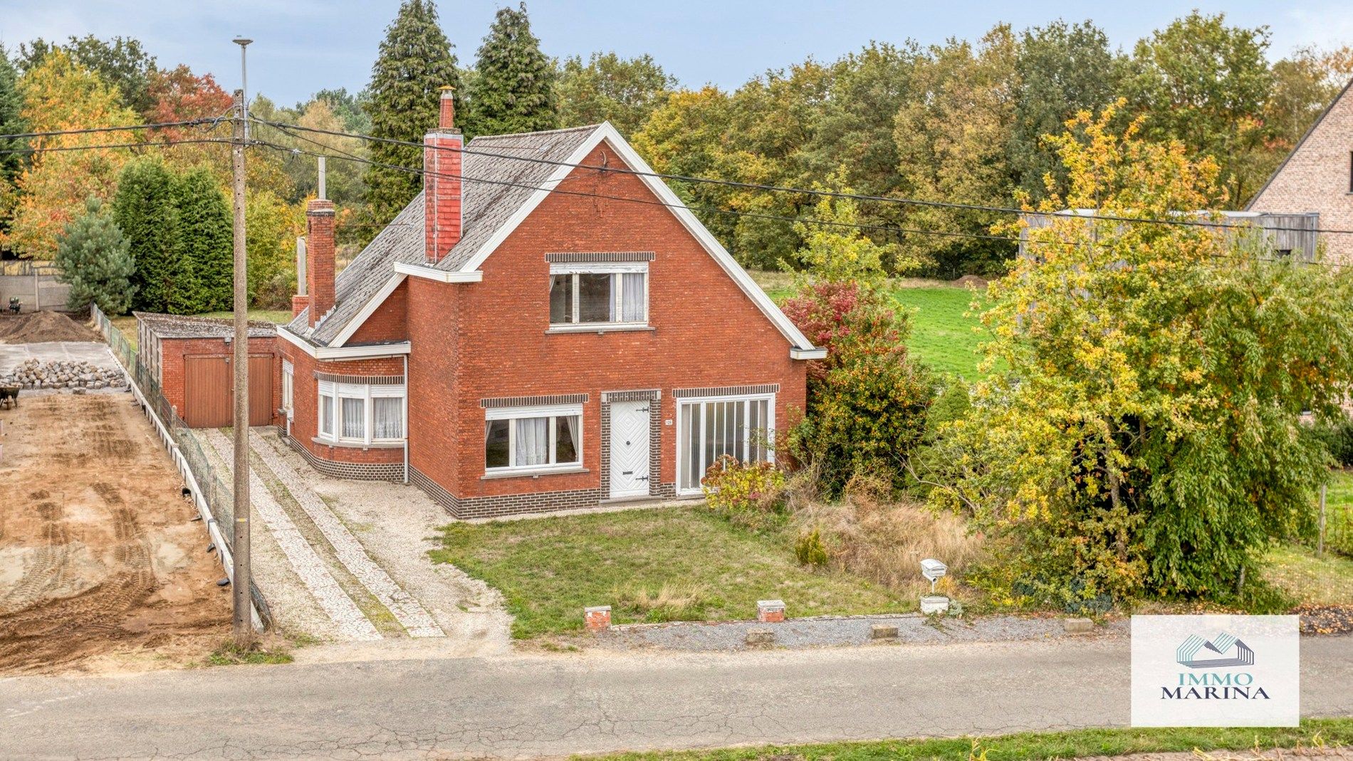Hoofdfoto van de publicatie: Zeer rustig gelegen woning met 2 slpks op 24a 10ca