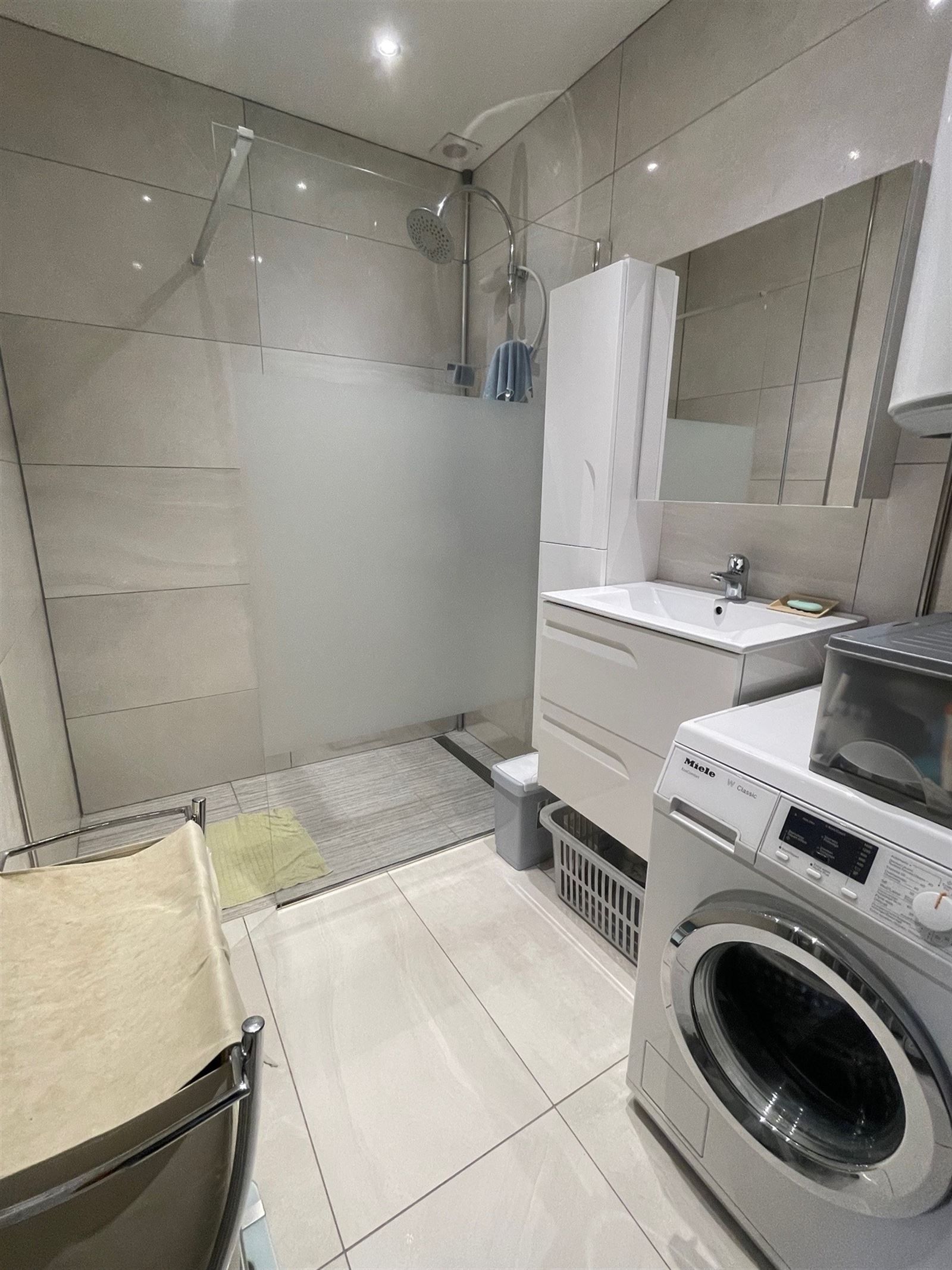 Huis met garage foto 9