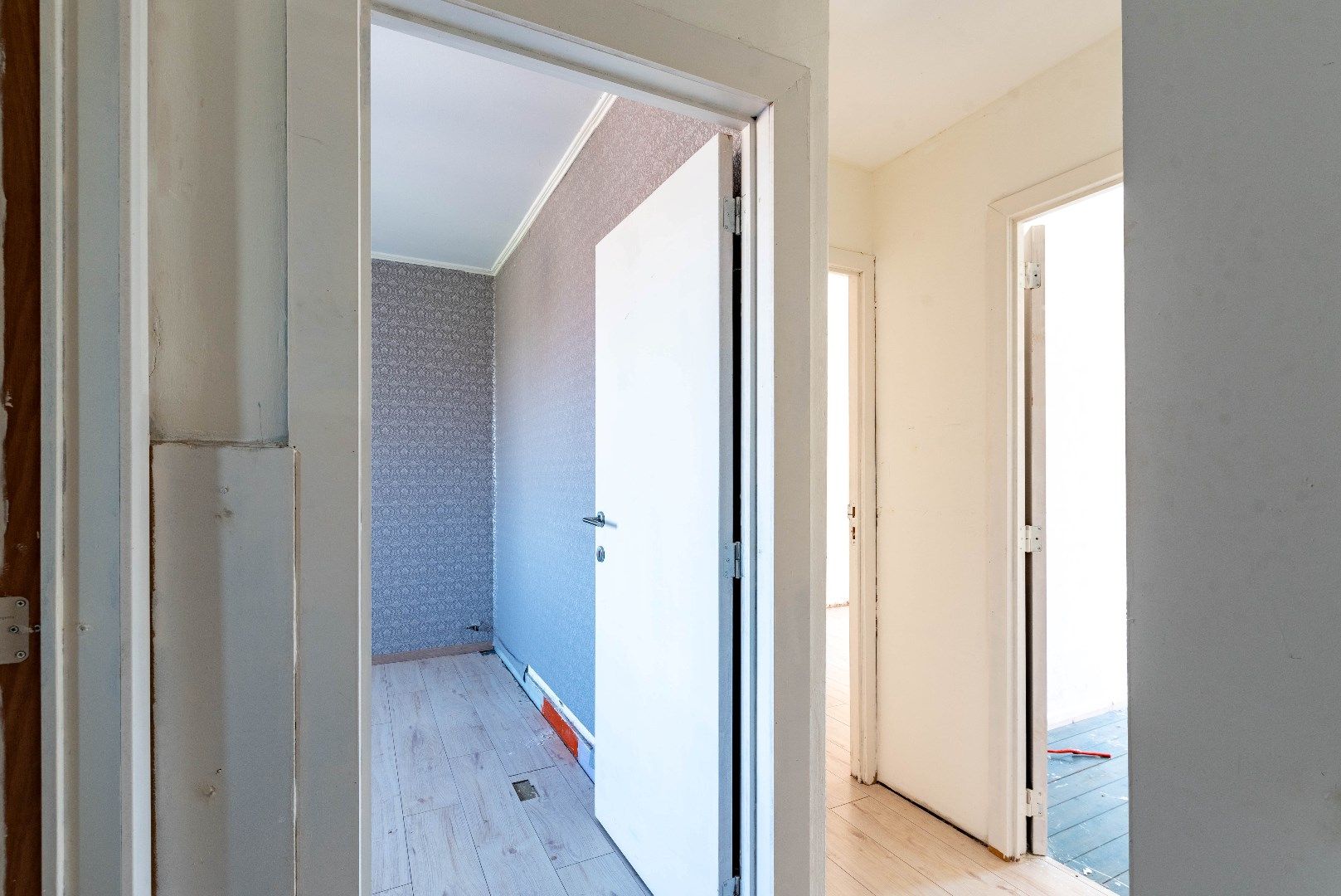Te renoveren woning op centrale locatie te Hoboken foto 14