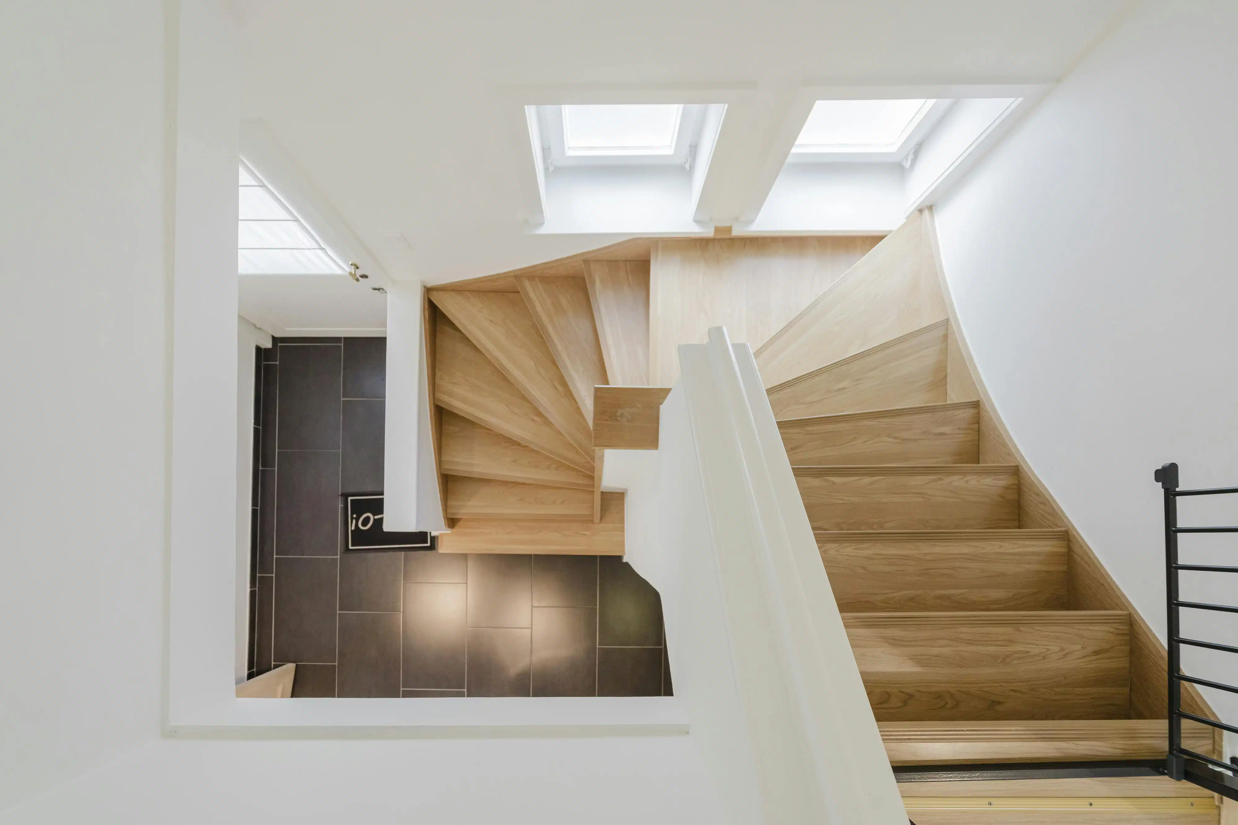 Halfopen gezinswoning met 3 slaapkamers nabij centrum Kortrijk foto 6