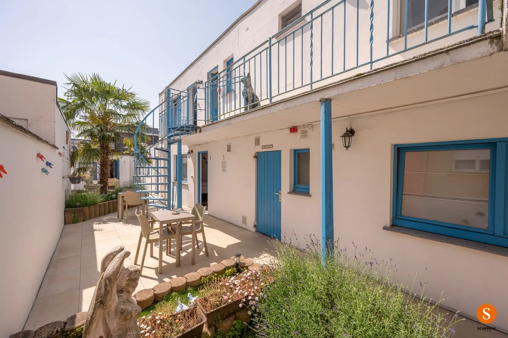 TE KOOP – Verhuurde B&B met 7 kamers én privé-woonst voor uitbaters in hartje De Haan. foto 36