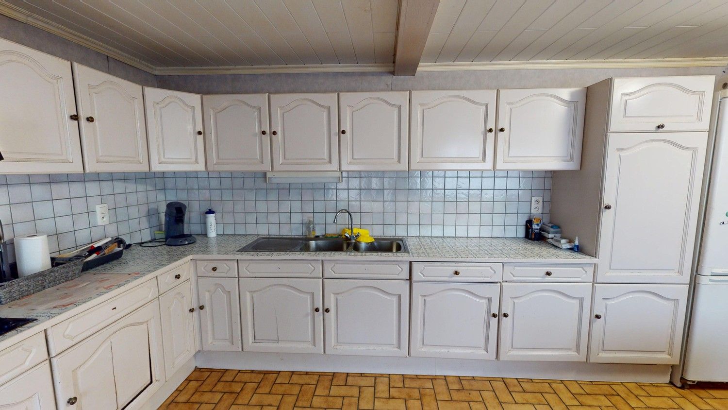 Ruime woning met 4 slaapkamers! foto 6