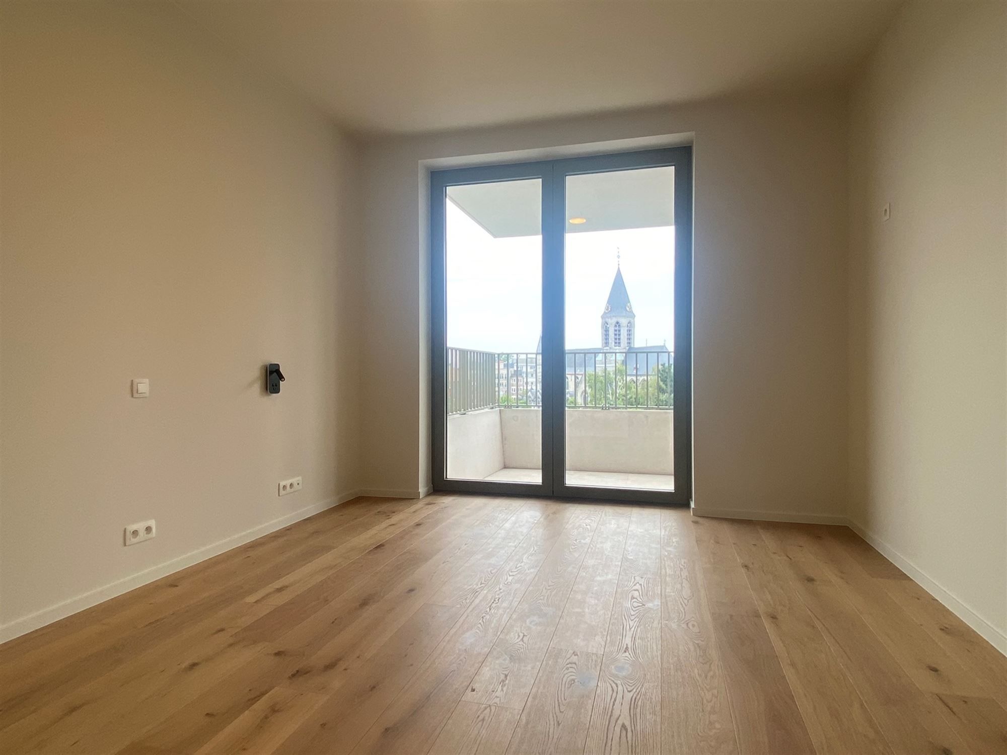 Nieuwbouw 2-Slaapkamerappartement te huur in Hartje Deinze foto 6