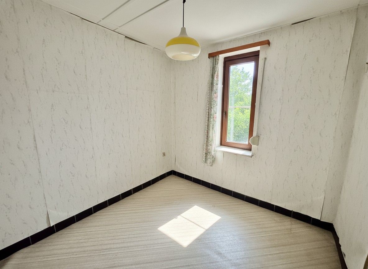 CHARMANTE, TE RENOVEREN WONING (H.O.B.) foto 6