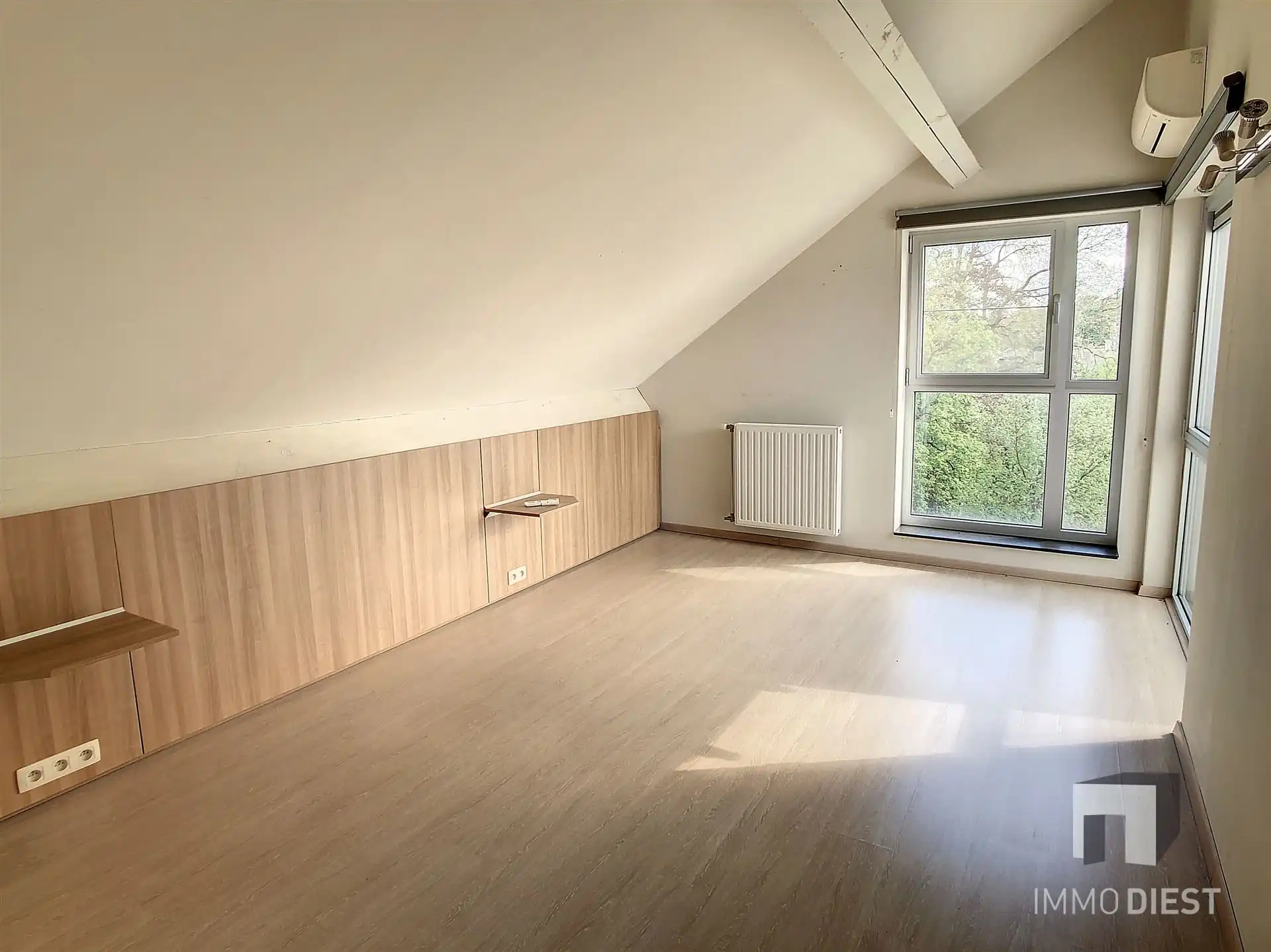 Ruim duplex appartement in het centrum van Diest foto 23