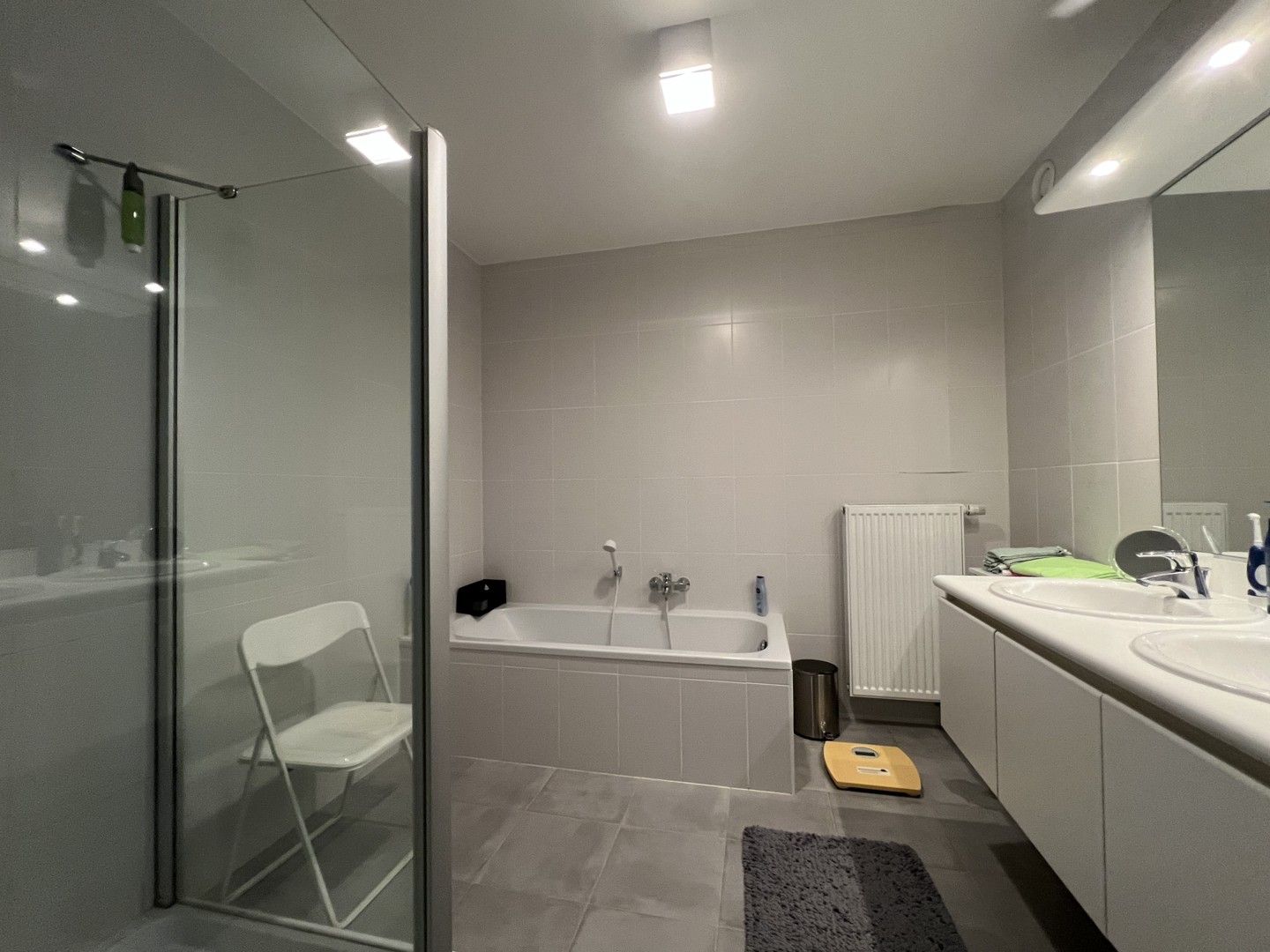 Appartement met 2 slpks en autostaanplaats foto 6