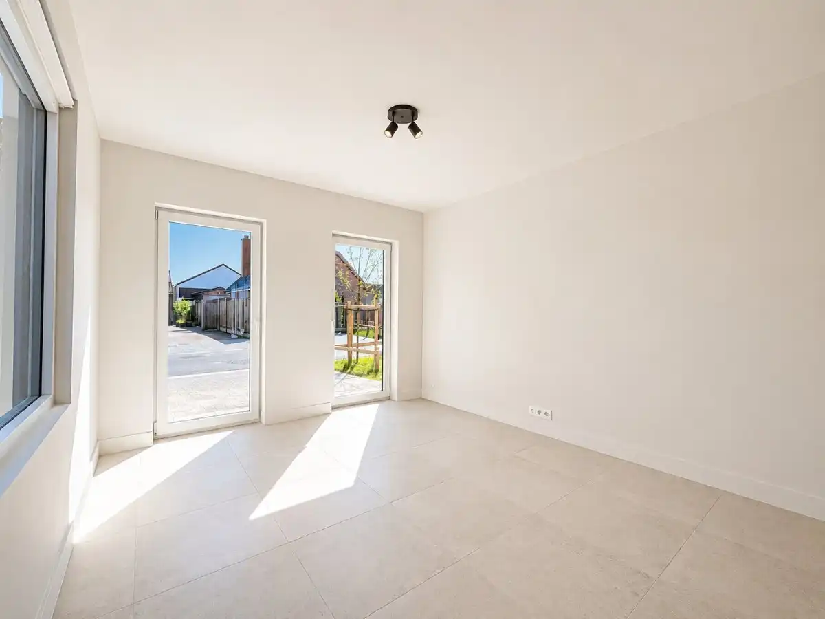 Zonnebeke – Exclusief gerenoveerde woning met landelijk uitzicht foto 4