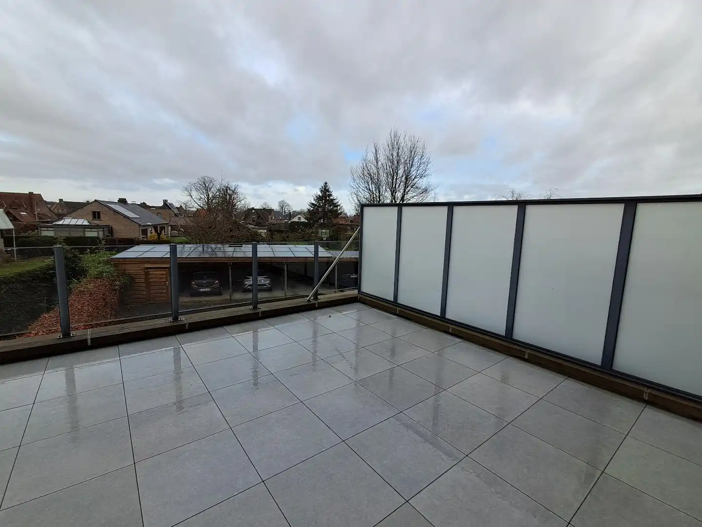 Ruim appartement te Sijsele. foto 7