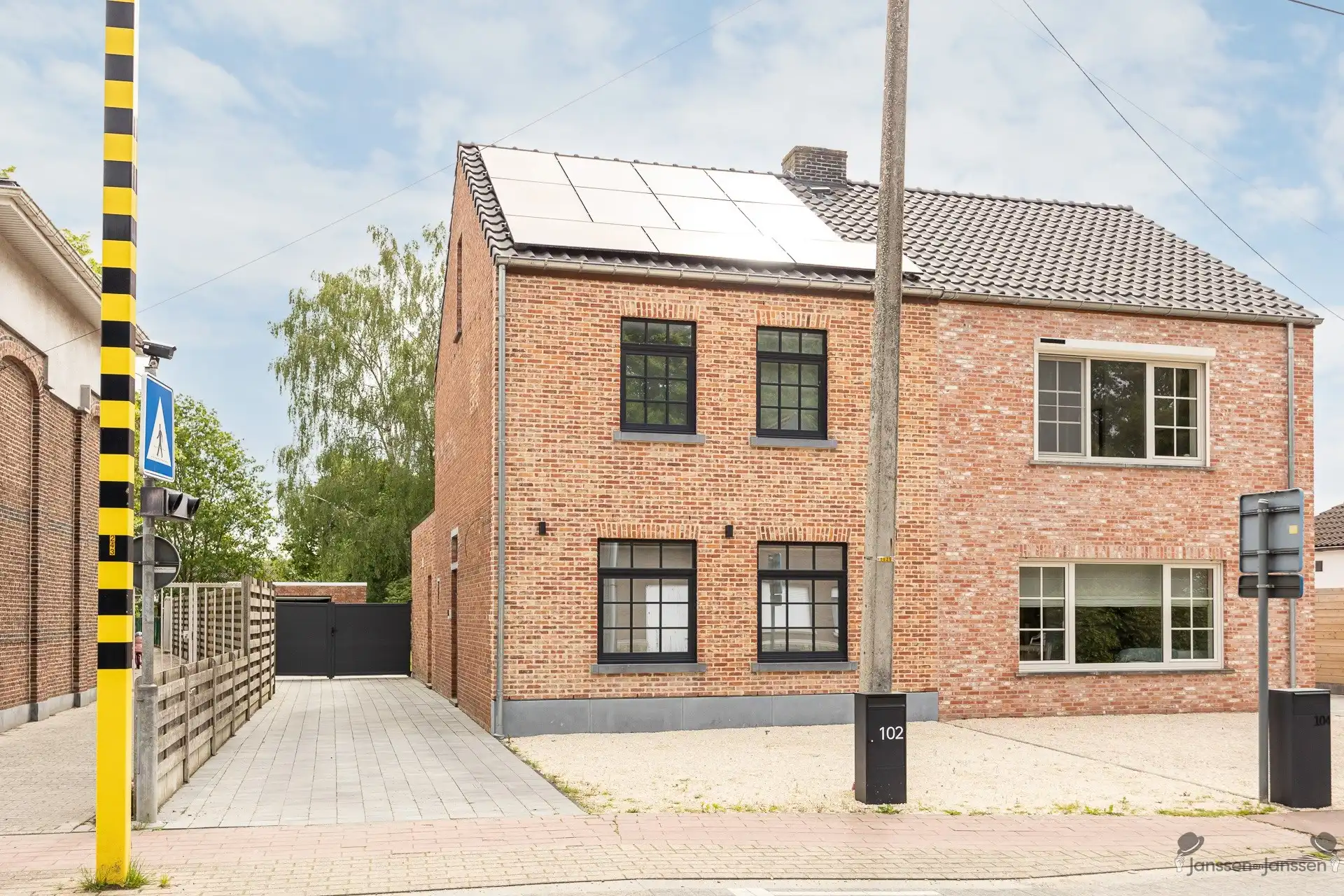 Exclusief wonen nabij het meer van Keerbergen luxe, rust & topafwerking foto {{pictureIndex}}