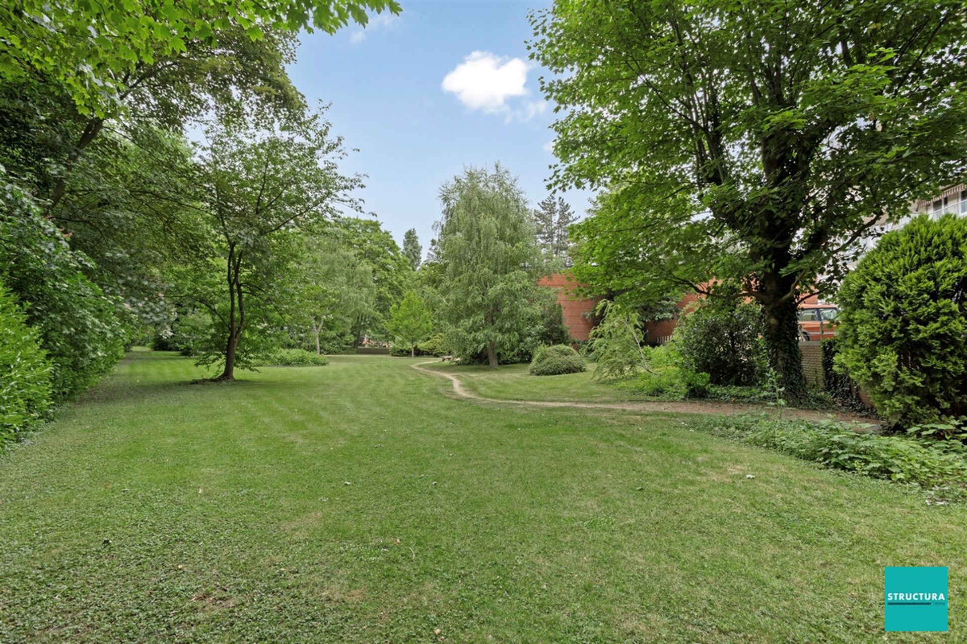 Apprtement 2 slpk's met gemeenschappelijke tuin foto 2