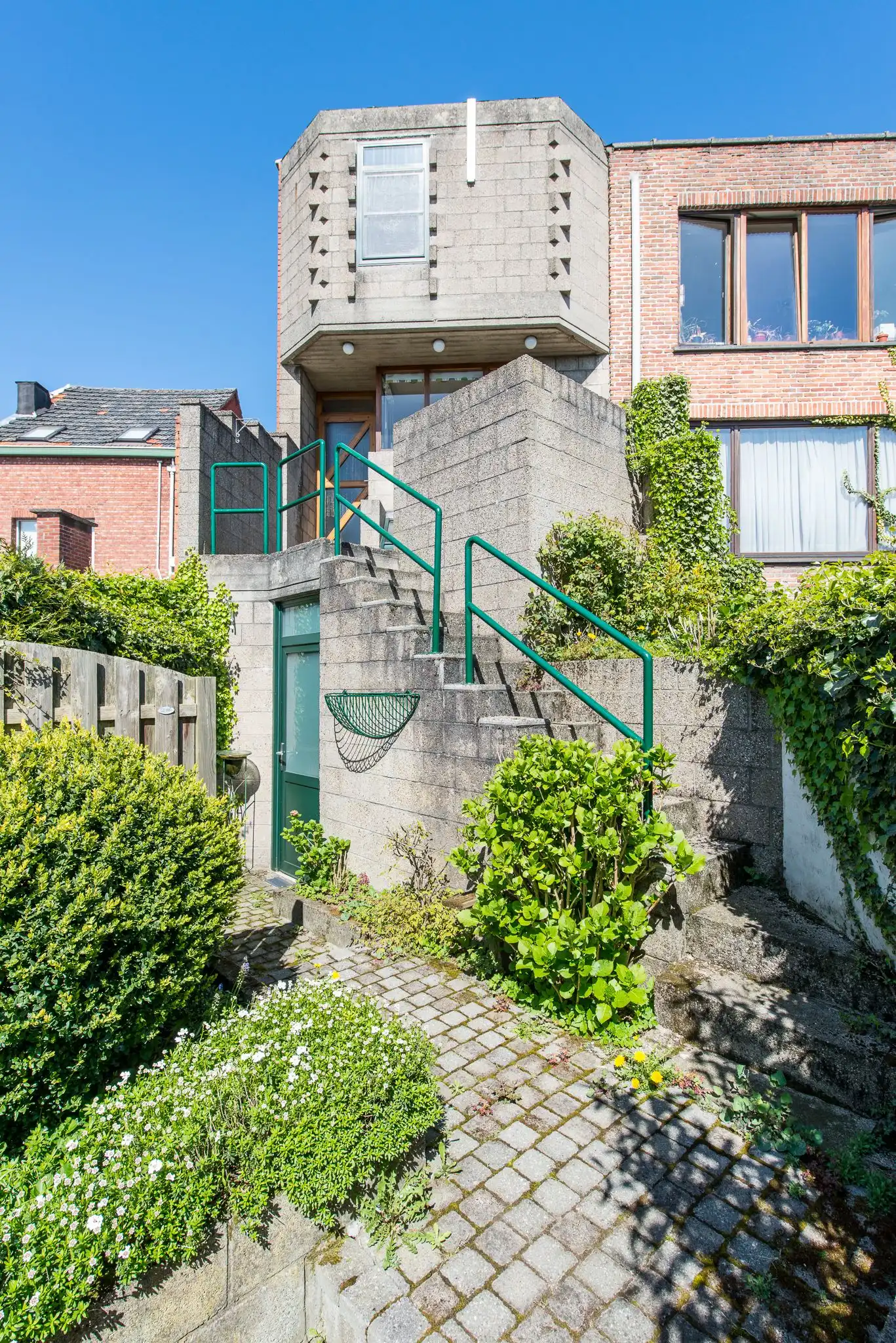 Architecturale parel van Jo Crepain in hartje Kapellen foto 23