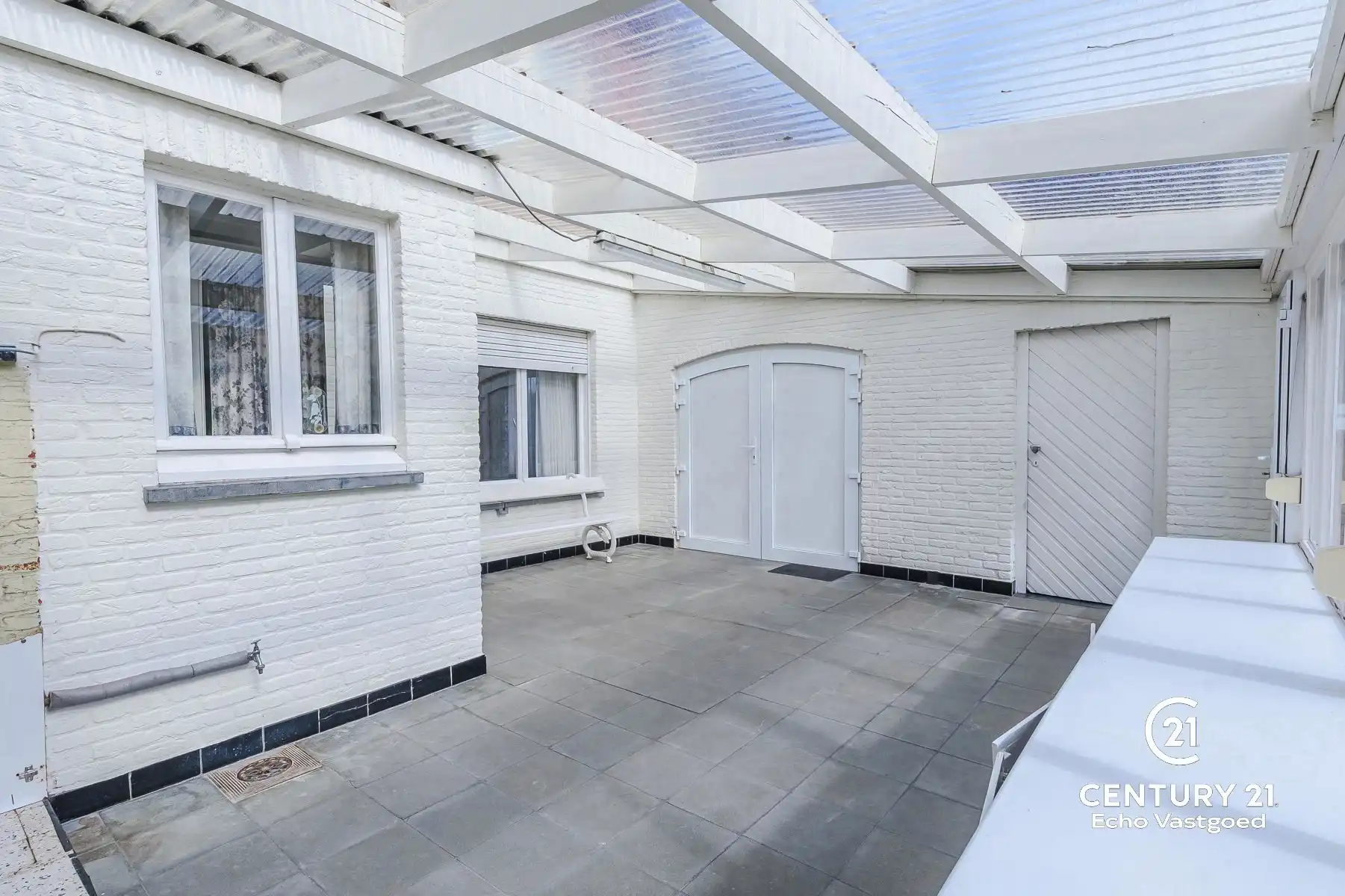 Te renoveren halfopen woonst met veel potentie op topligging foto 16