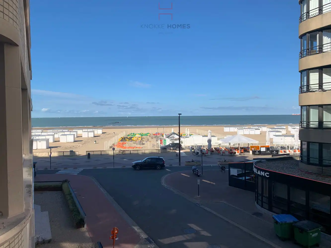 Nieuwbouwappartement met breed zijdelings zeezicht aan het Albertstrand! foto 5