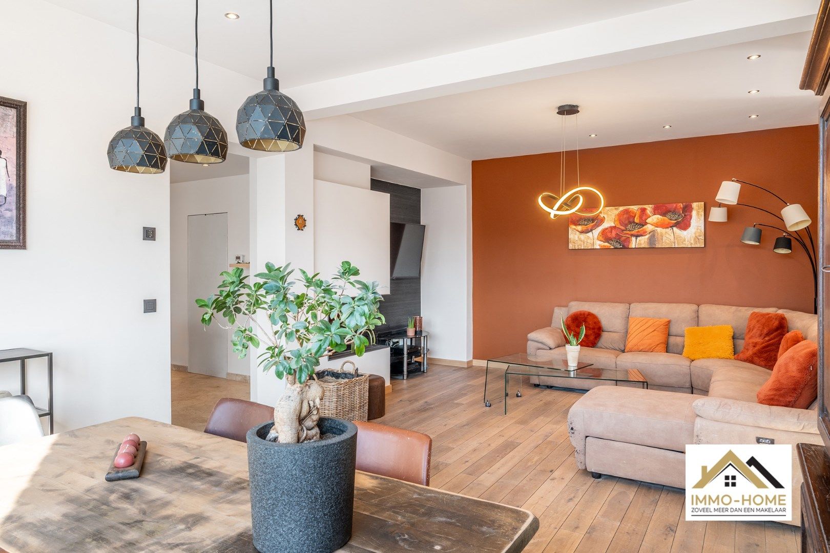 Recent gerenoveerde woning met magazijn en atelier-ruimte  foto 6