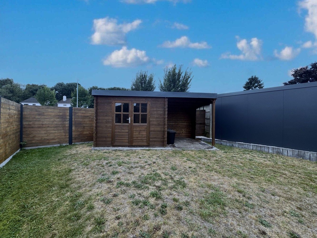 🏡 Charmante woning met tuin en 3 verdiepen in hartje Genk foto 8
