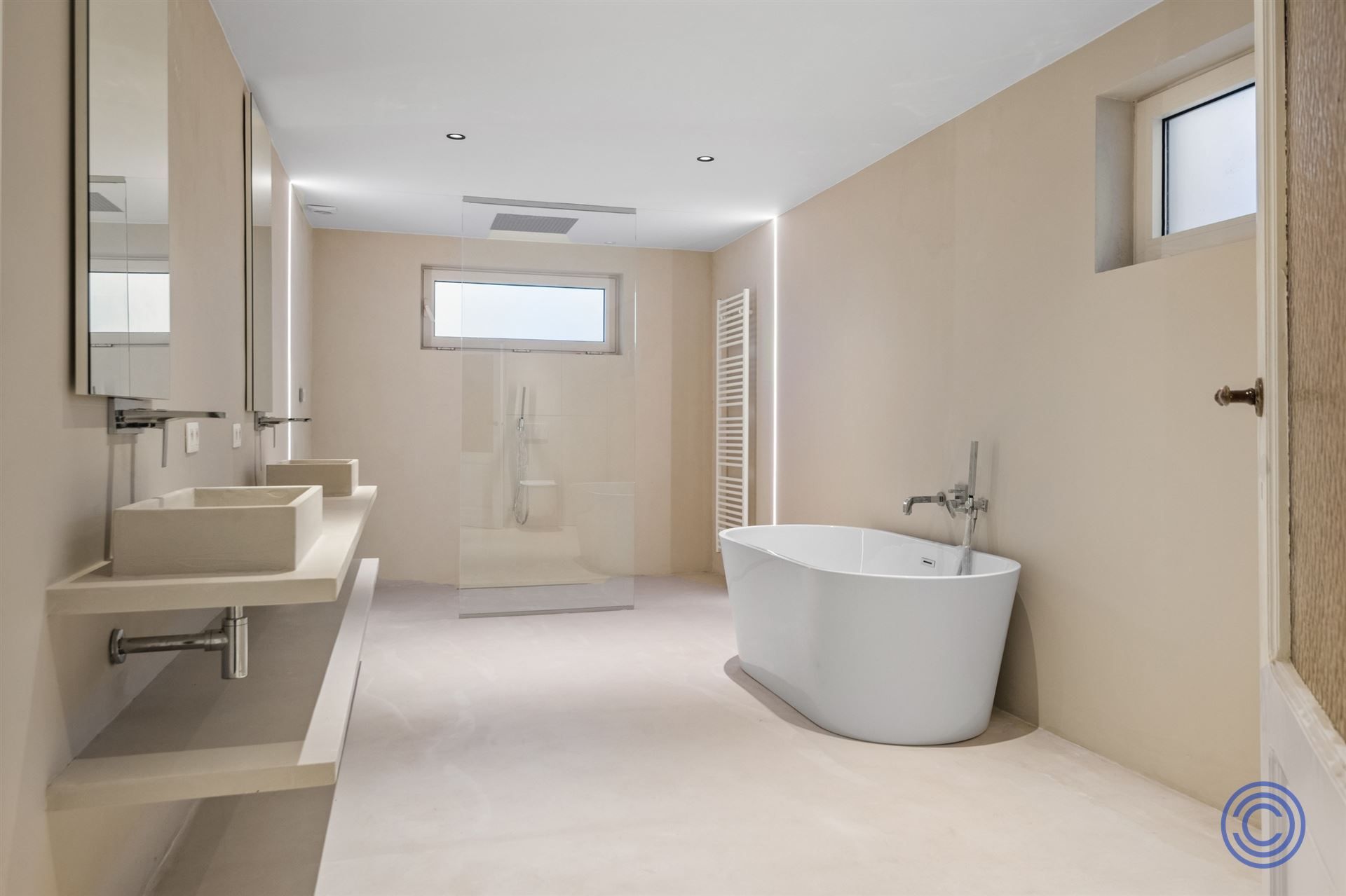 Fantastisch gerenoveerde 4-slpk woning met stadstuin! foto 10