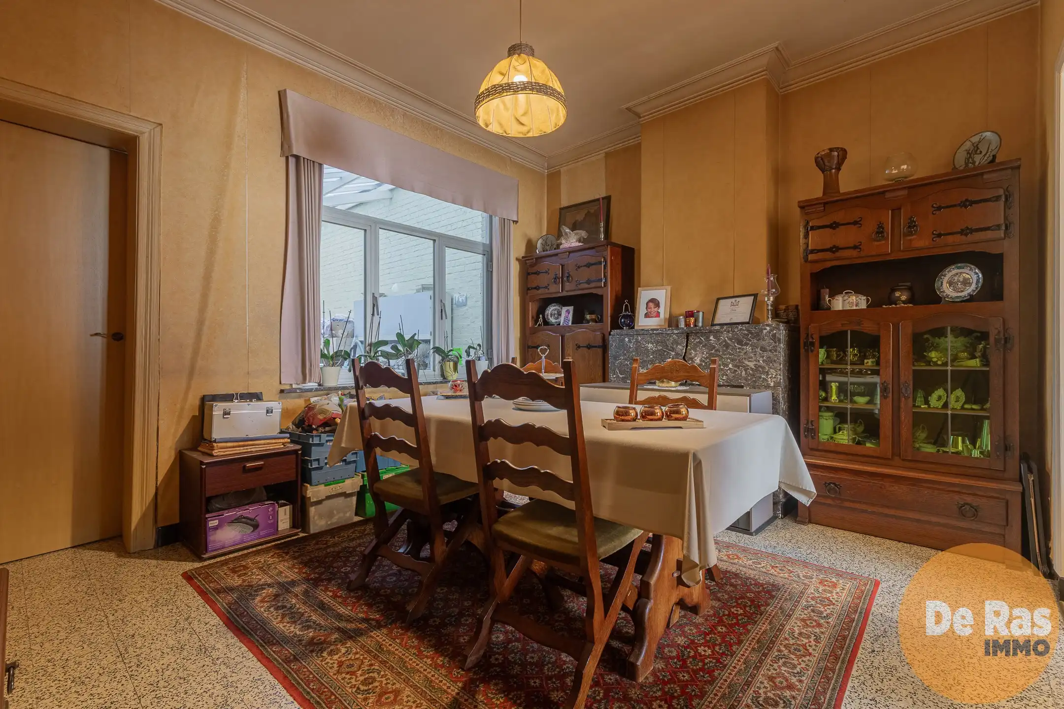 DEINZE - Te renoveren burgerwoning met tuin nabij centrum foto 4