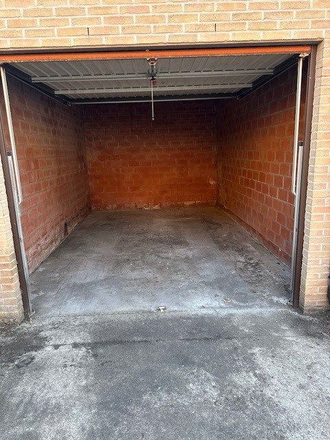 Garage te huur foto 2