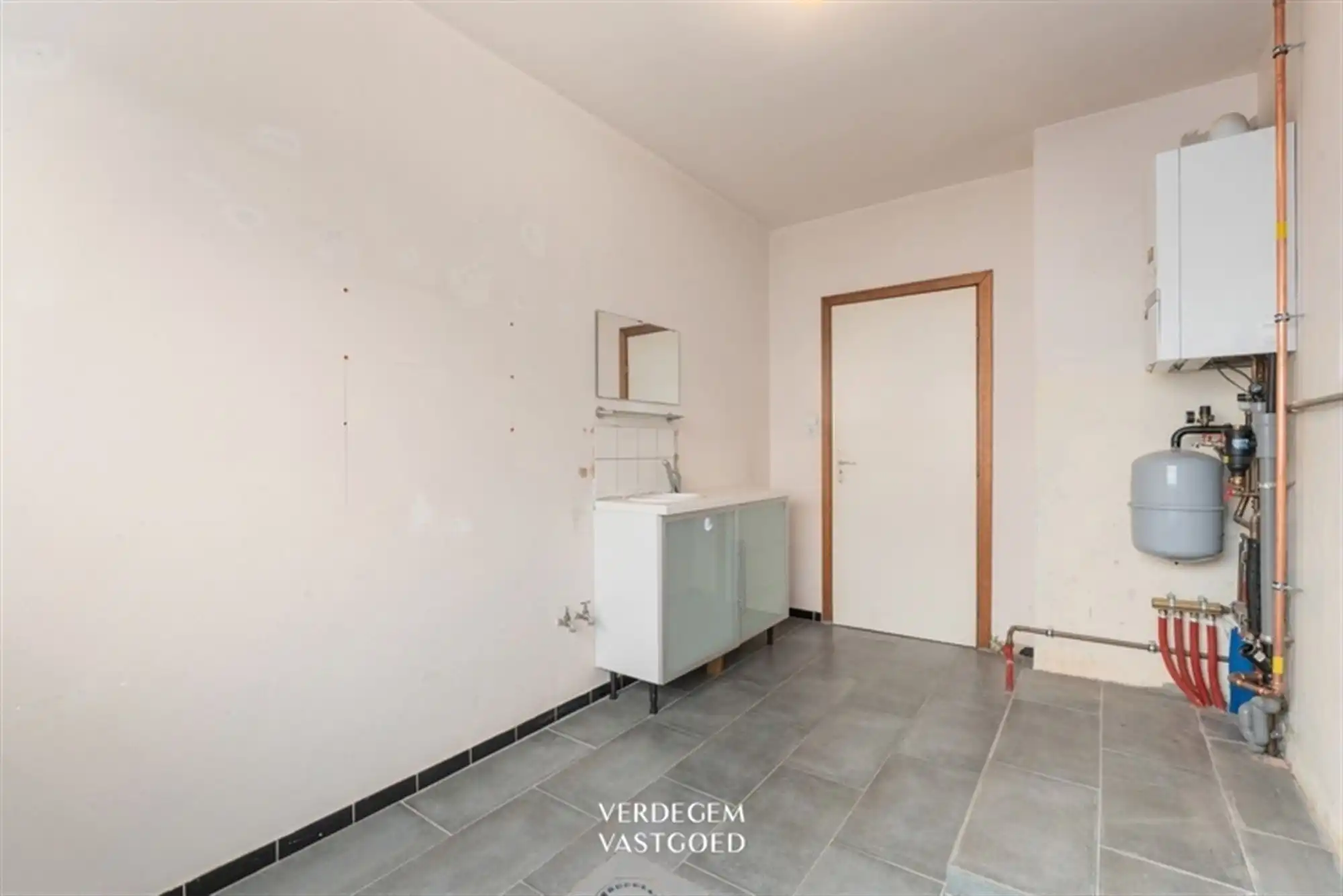 Vrijstaande bungalow met weidse zichten op toplocatie foto 16