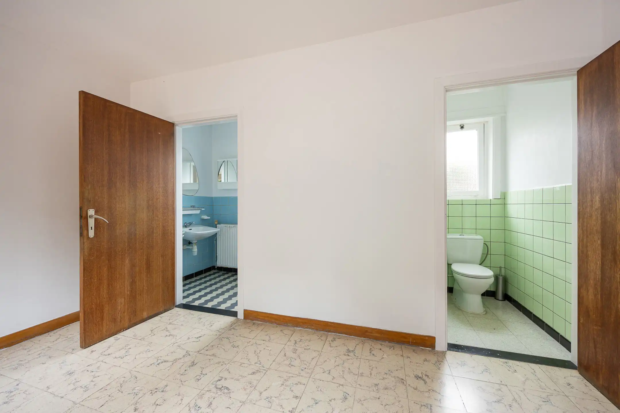 Te renoveren woning met 4 slpk's op toplocatie in Beerse foto 12