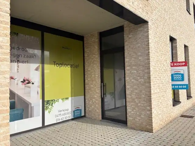 SINT JORIS WINGE HANDELSRUIMTE 71 m2 + terras foto 5