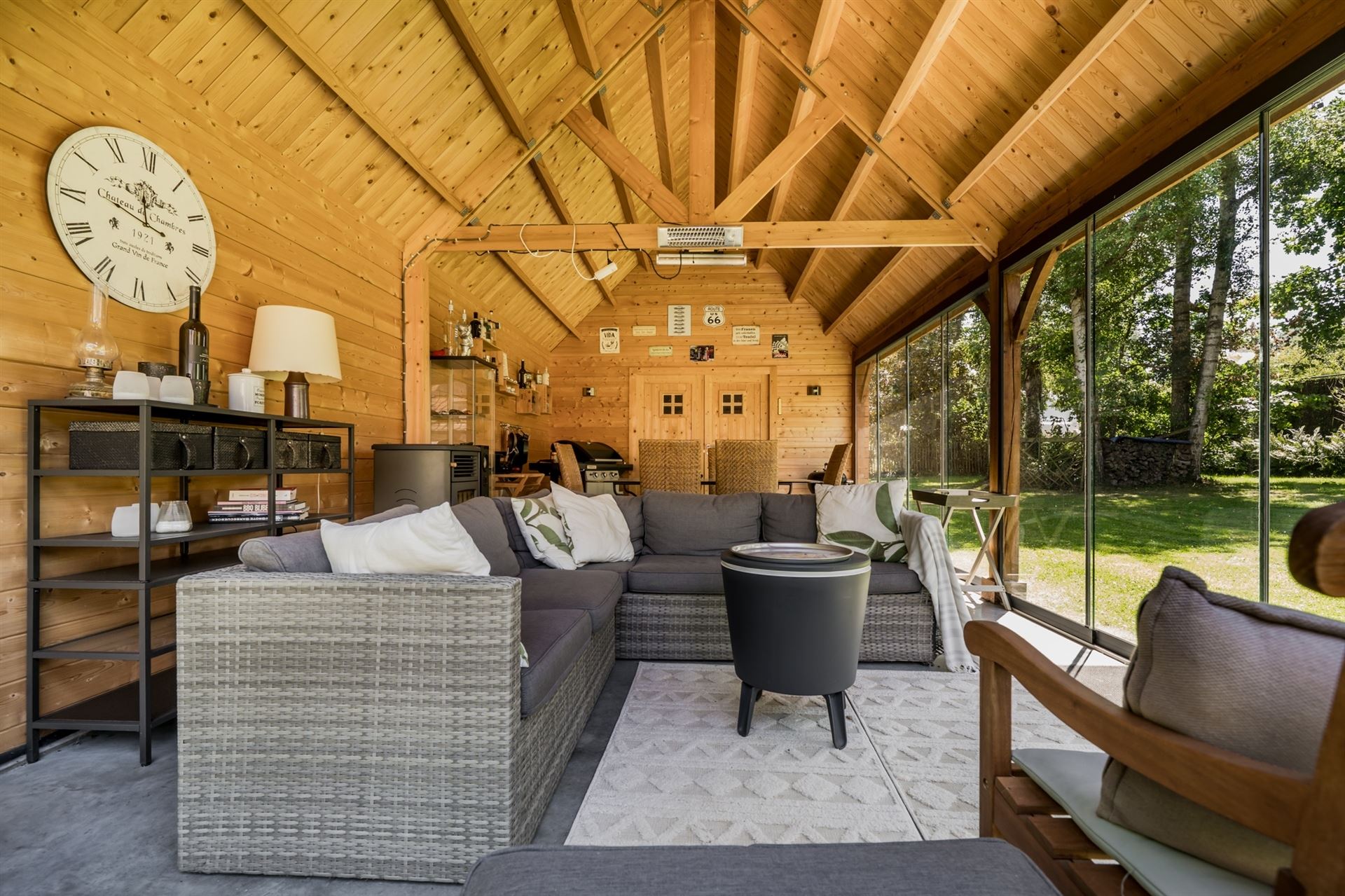 Unieke villa te koop met als troeven: Rust, ruimte en comfort in het groen foto 12