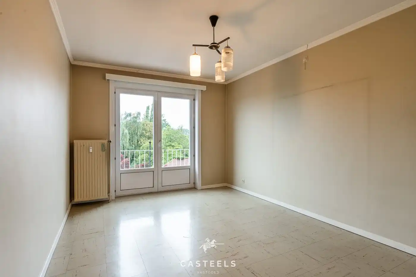 Ruim, te renoveren EPC B appartement met twee slpkmrs te Gent foto 12