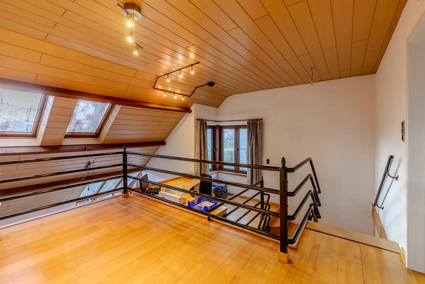 OB met 4 slpk, garage en tuin gelegen in doodlopende straat foto 22