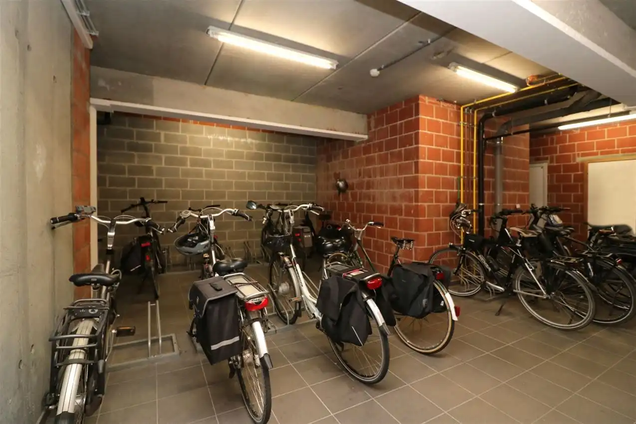 Appartement met 2 slpk., autostaanplaats en terras in centrum Aarschot foto 23