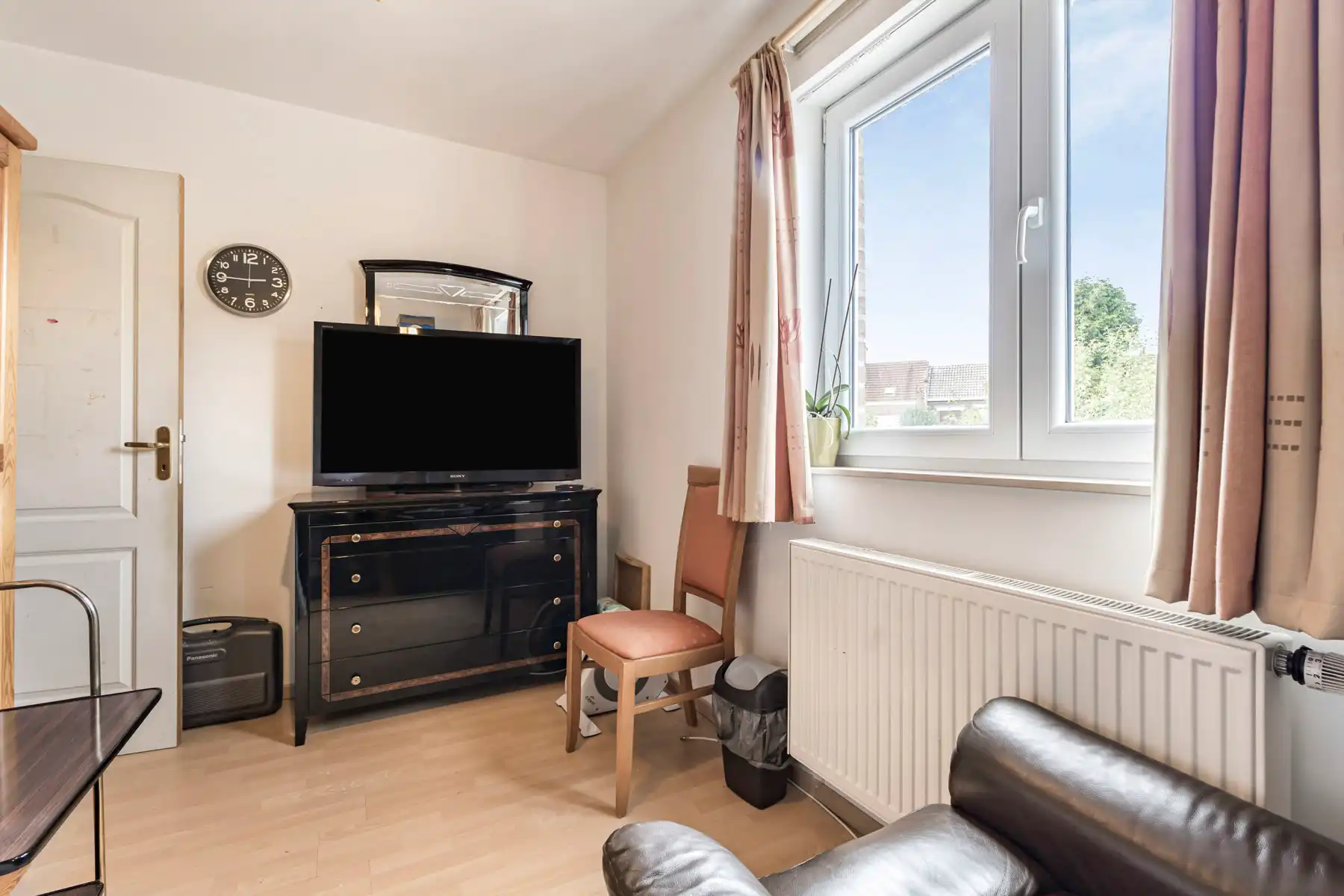 Alleenstaande woning met 4 slaapkamers en tuin foto 23