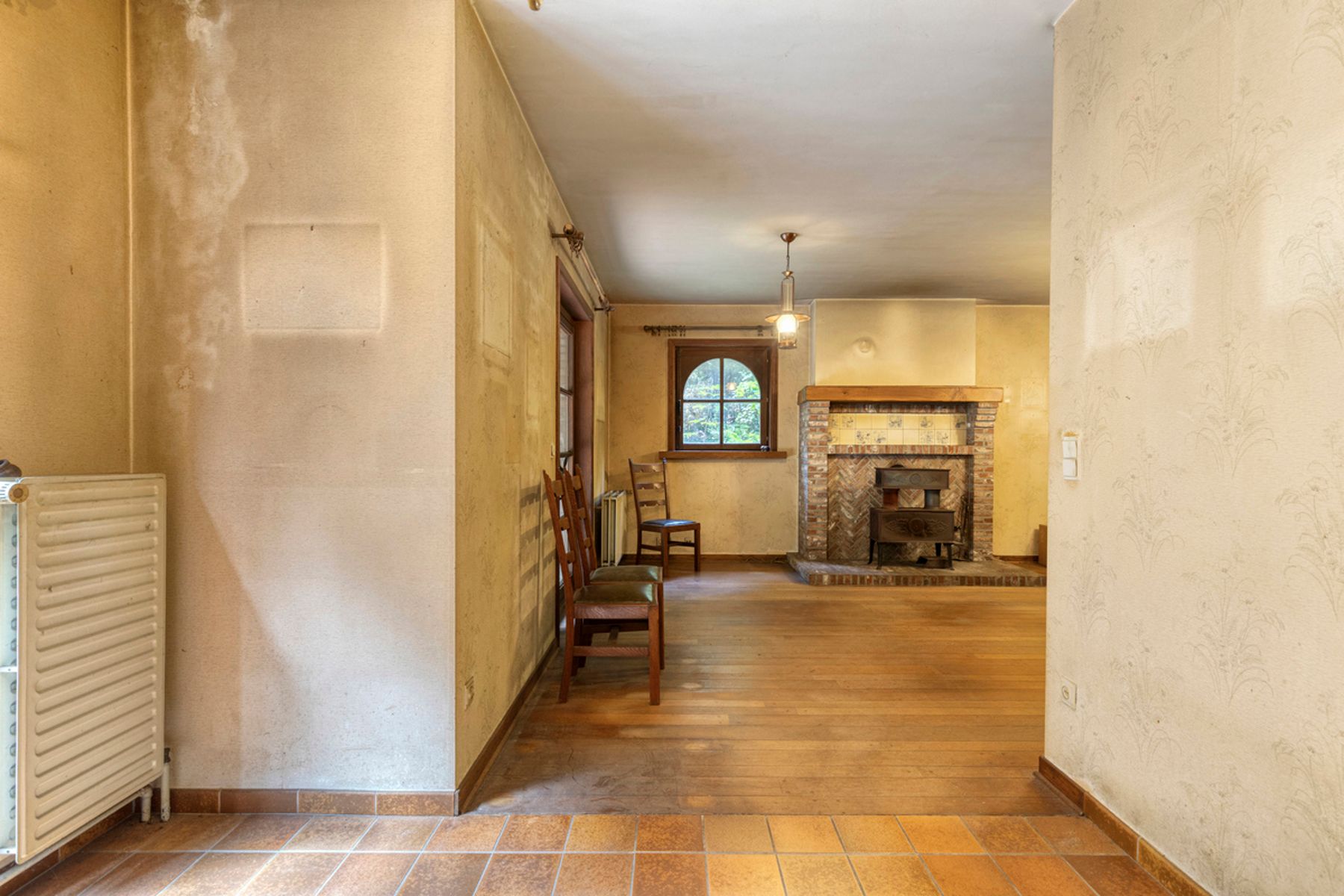 Te moderniseren rustig gelegen woning met 3/4 slaapkamers foto 9
