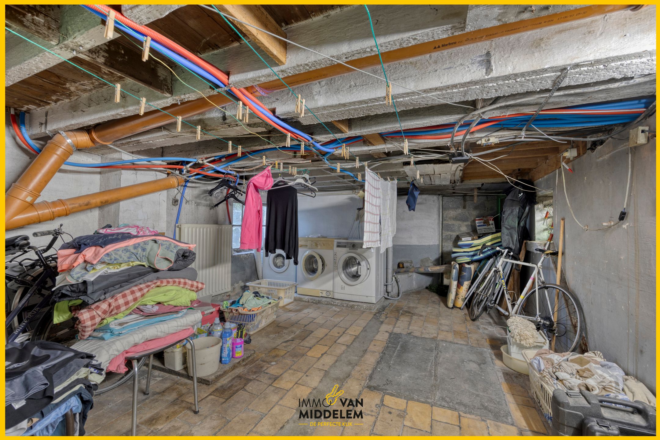 3-GEVELWONING MET 3 KAMERS, BUREAU EN TUIN foto 17