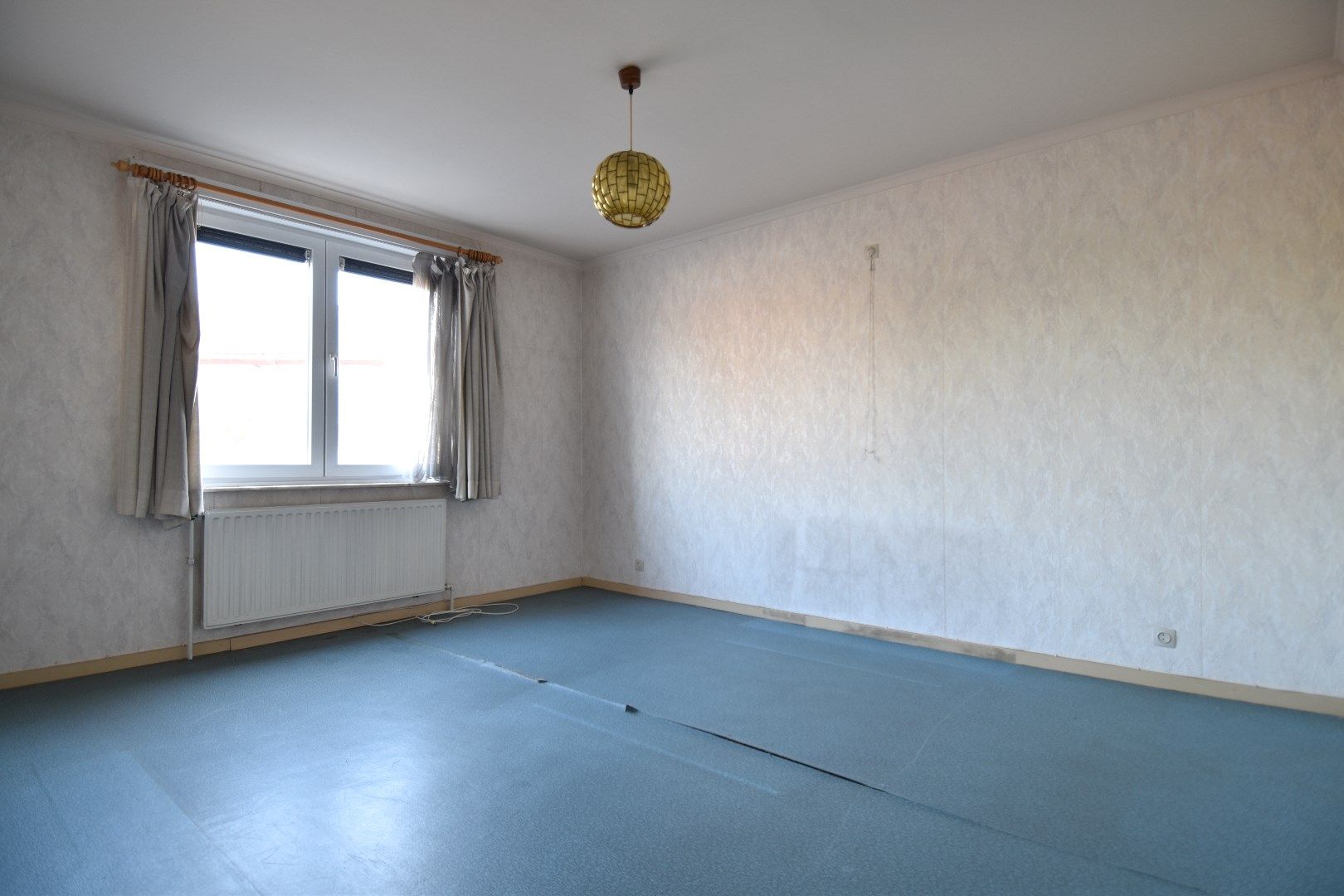 Lichtrijk 2-slaapkamerappartement met zonnig terras te koop in het hart van Gullegem foto 10
