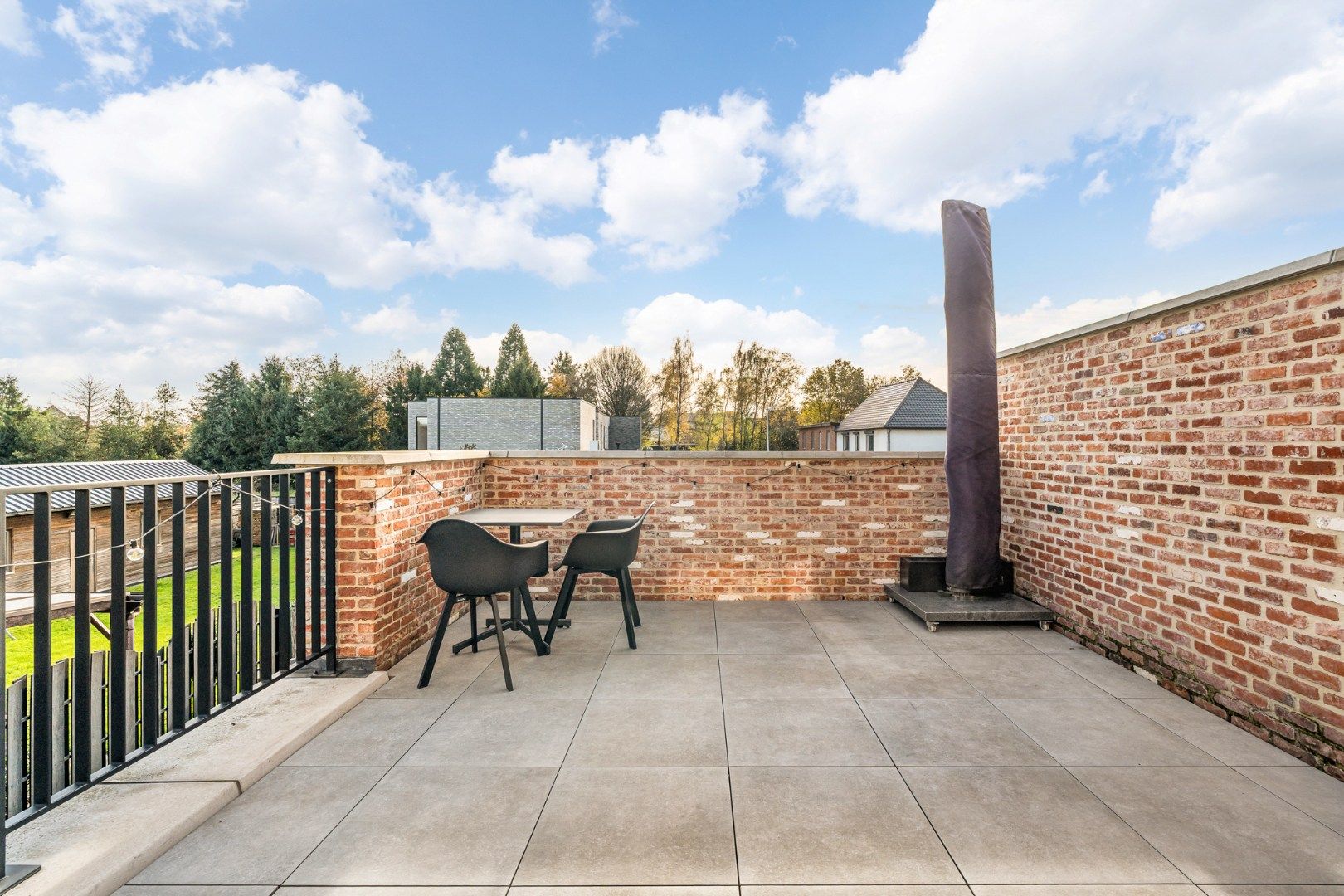 Stijlvol, ruim duplex-appartement met 2 slaapkamers in een kleinschalige residentie nabij het centrum van Opglabbeek!  foto 23