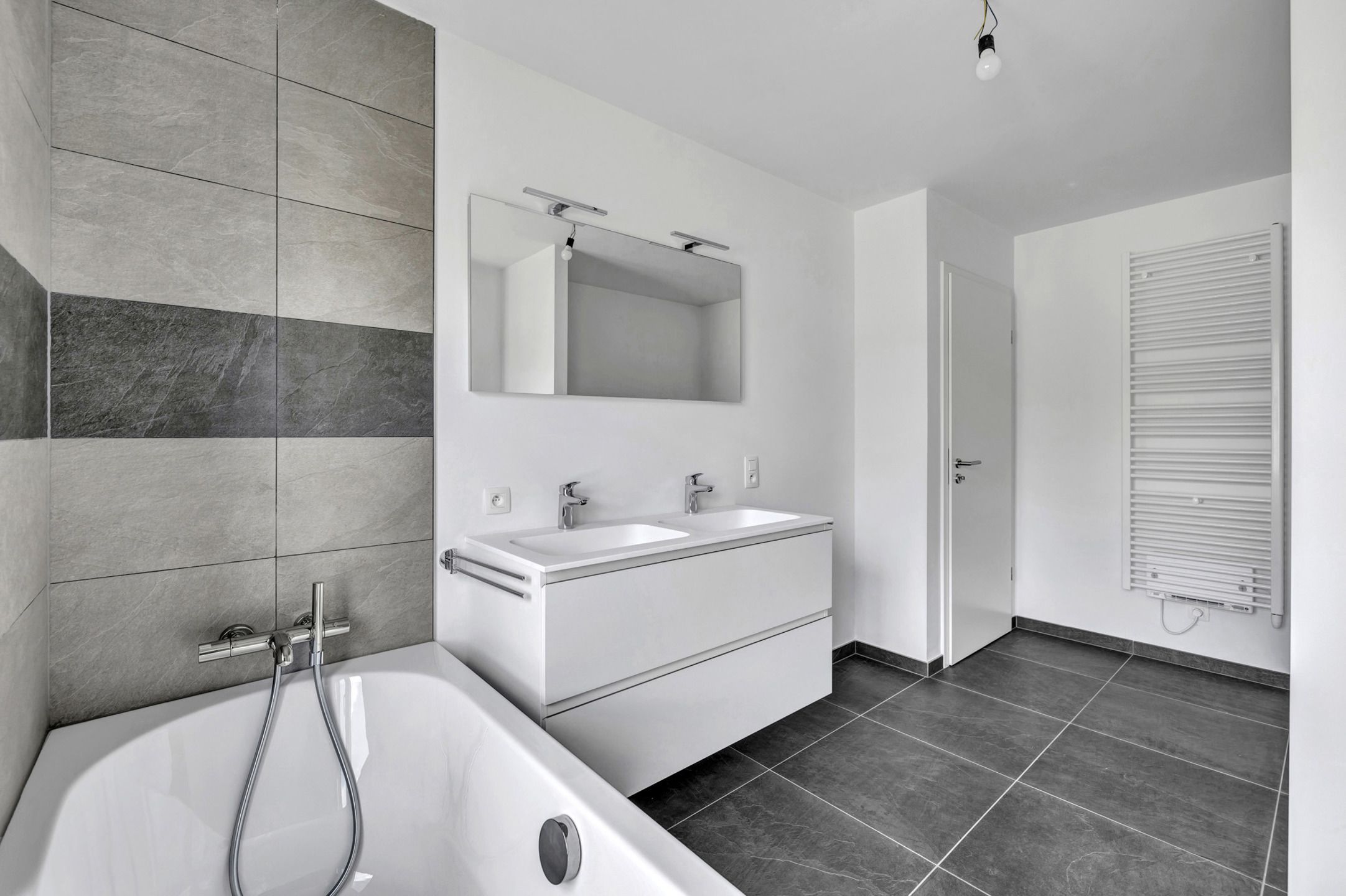 Nieuwbouwwoning met 4 slaapkamers en uitstekende verbinding foto 16